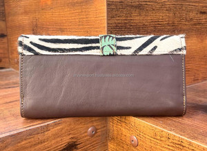 Cartera de tres pliegues de cuero en relieve con estampado de animales para mujer, Cartera de cuero genuino para tarjetas de crédito, bolso de mano de piel de vaca personalizado - Product Image 5