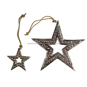 Suspension en aluminium en forme d'étoile pour la décoration de la maison et de Noël. - Product Image 1