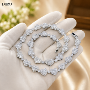 Collier pour femme Hip Hop en forme de cœur, plaqué or, serti de diamants baguette et de moissanite - Product Image 4