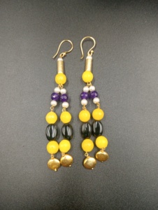 Boucles d'oreilles pendantes plaquées or avec perle d'eau douce en forme de papillon, style minimaliste, bijoux pour femmes à porter au quotidien, cadeau de fête - Product Image 3