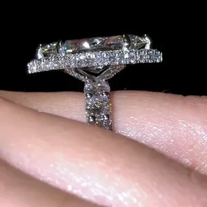 Anillo de Compromiso con Halo de Diamantes Cultivados en Laboratorio IGI de 3.00Ct, Corte Marquise, E VVS2, Oro Blanco de 14K - Product Image 6