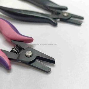 Pince coupante à kératine personnalisée de haute qualité en acier inoxydable pour extensions capillaires - Product Image 3