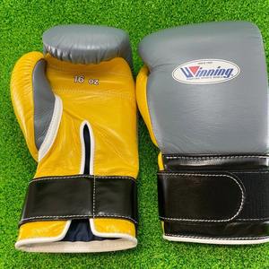 Fabricant professionnel de gants de boxe personnalisés, équipement d'entraînement de kick-boxing, gants de sparring - Product Image 1