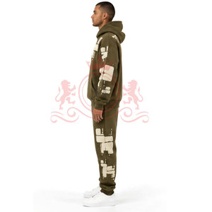 Trajes Deportivos Personalizados con Bordado Chenille, Ropa Moderna de Textura Suave - Product Image 5