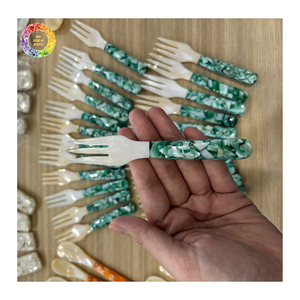 Fourchettes en plastique à motif marbré vert, manche court, légères, cuillère de luxe en nacre, vaisselle artisanale haut de gamme en coquillage - Product Image 1