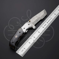 Couteau de chasse artisanal à lame en acier Damas D2 avec manche en os de chameau, couteau multifonction plein fil à lame intégrée pour l'extérieur