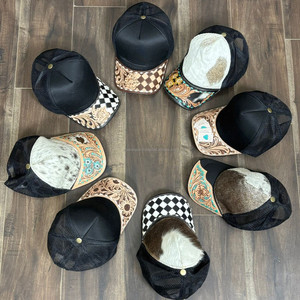 Gorra Trucker de Cuero de Alta Calidad con Visera Hecha a Mano, Malla Trasera, Diseño Personalizado con Incrustaciones de Naipes As de Espadas, Estilo Occidental - Product Image 5