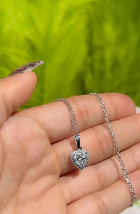 Pendentif et collier en argent 925 avec moissanite en forme de cœur de 1 carat et halo de diamants - Product Image 4