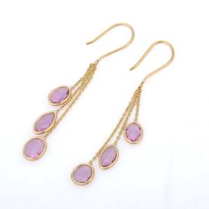 Boucles d'oreilles pendantes en or 18 carats à trois couches avec saphir rose - Product Image 5