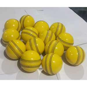 Balle de cricket jaune cousue à la main, balle dure pour l'entraînement et les matchs professionnels - Product Image 2