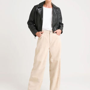 Nueva Chaqueta de Cuero para Mujer, Estilo Casual, Color Sólido, Fabricada con Cuero Genuino de la Mejor Calidad - Product Image 2