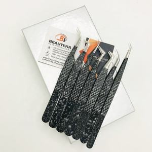 แหนบขนตาปลอมสีเงินแวววาวสีดำสั่งติดฉลากส่วนตัวแหนบแบบมืออาชีพ - Product Image 1