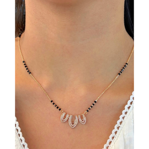 สร้อยคอล็อกเก็ตมังกัลสุตรแบบชุบทอง ดีไซน์ล่าสุด ประดับด้วยลูกปัดสีดำและจี้เพชรคิวบิกเซอร์โคเนีย - Product Image 1