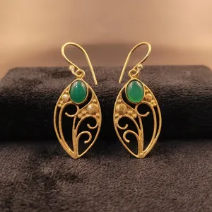 Pendientes de Latón Verde al por Mayor, Joyería de Moda Hecha a Mano, Fabricante de Pendientes, Diseño Personalizado, Pendientes de Latón para Mujer - Product Image 3