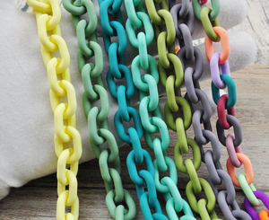 Colorful Transparent Resin Chain Links BE Made Wall Hanging Decor DIY Projects for Room Divider Angel Style Curtain Accessories. - Product Image 4