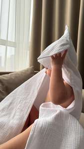 Serviette de bain à capuche pour bébé, douce et absorbante, peignoir enveloppant pour nourrissons et tout-petits, motif animal de dessin animé avec oreilles, pour nouveau-nés et enfants - Product Image 3