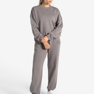 Ensemble de survêtement léger 2 pièces pour femme, personnalisé, en molleton 100% coton, brodé, style streetwear et sportswear, OEM - Product Image 6