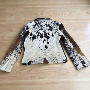 Blouson d'hiver de luxe personnalisé en cuir de vachette imprimé animalier, zippé, style streetwear, bomber, pour motard et pilote de moto - Product Image 5