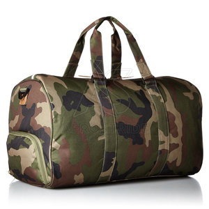 Bolsa Deportiva de Gran Capacidad para Uso en Exteriores, Personalizada, de Alta Calidad, Reutilizable, Resistente al Agua, de Nailon y Poliéster, Hecha en Pakistán - Product Image 2