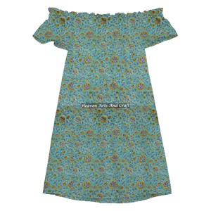 Nouvelle robe d'été décontractée sexy à imprimé coloré et épaules dénudées pour femme, imprimé artisanal, très tendance dans la catégorie des robes décontractées - Product Image 3