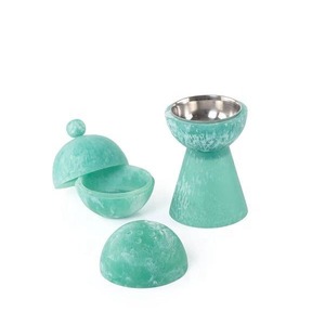 Quemador de Incienso de Sándalo Hecho a Mano con Tapa para Uso Religioso en Interiores - Product Image 1