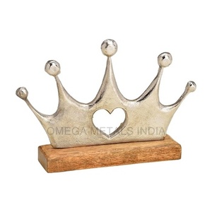 Nuevo Diseño de Adorno Decorativo de Lujo con Forma de Corona y Base de Madera para Exhibición en Mesa, Venta al Por Mayor - Product Image 6