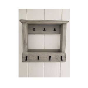 Porte-clés mural en bois contemporain : solution de rangement pour la maison, conçu pour une organisation optimale des clés et une beauté décorative murale - Product Image 1