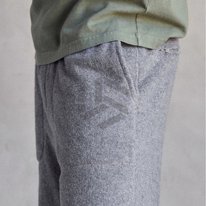 Pantalones Cortos de Forro Polar para Hombre al por Mayor, OEM, Sólidos, de Secado Rápido, Ecológicos, para Gimnasio y Running, con Logotipo Bordado Personalizado - Product Image 5