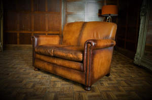 Sofá Chesterfield de Dos Plazas al Por Mayor con Estilo Clásico Tetrad Prince en Cuero Marrón Antiguo, Duradero, a Precio de Exportación - Product Image 6