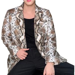 Chaqueta de moda para hombre, de piel sintética de serpiente, ecológica, con certificación Oeko-Tex, abrigos de piel sintética para hombre. - Product Image 1