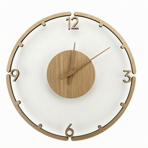 Horloge murale industrielle steampunk en bois de noyer artisanal avec engrenages en laiton, diamètre 45 cm |   Vente en gros - Product Image 5