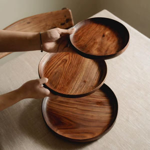 Ensemble d'assiettes de service en bois, assiettes rondes en bois pour le dîner, ensemble d'assiettes en bois massif, ensemble de plateaux de service en bois naturel - Product Image 3