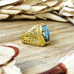 Dernier design : Bague gothique turquoise en laiton pour femme, plaquée or 18 carats, sertie clos, filigrane, style statement, design unique - Product Image 4