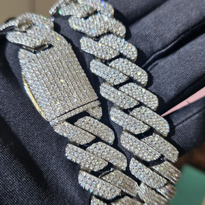 Colgante de Iniciales de Moissanita D VVS con Corte Brillante Completo, Joyería Personalizada con Letra, Plata de Ley 925, Engaste de Garra de Lujo para Fiesta - Product Image 6