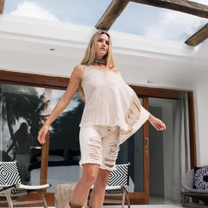 Haut asymétrique bohème pour femme, poncho oversize en coton brut, tunique en coton bio, tee-shirt hippie, chemisier déchiré beige - Product Image 4