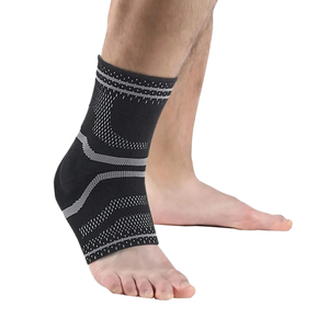 Protector de tobillo acanalado negro y gris con talón abierto, manguito de punto de tensión flexible, cojín para articulaciones de running, soporte para el pie - Product Image 1