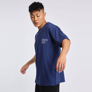 เสื้อยืดออกกำลังกายทรงหลวม ระบายอากาศได้ดี สไตล์วินเทจลำลองแนวสตรีทสำหรับผู้ชาย เสื้อยืดโอเวอร์ไซส์พิมพ์ลายตามสั่งสำหรับผู้ชาย - Product Image 1