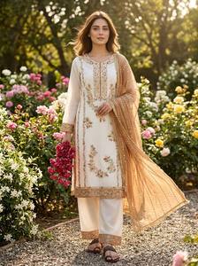Ensemble Kurta en soie et mousseline brodée ethnique pour femme, Salwar Kameez traditionnel avec dupatta transparent pour fêtes et mariages - Product Image 4