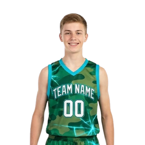 Conjunto de uniforme de baloncesto para jóvenes, camiseta sin mangas con cuello en V y estampado de camuflaje, pantalones cortos a juego, nombre/número del equipo personalizado, kit del club - Product Image 3