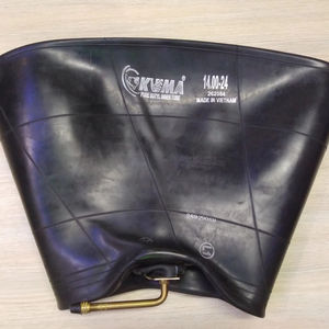 Cámara de aire de butilo KUMA de alto rendimiento con solapa de caucho natural para camiones ligeros y turismos (neumáticos usados) - Product Image 1