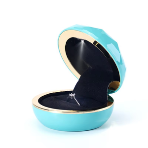 Boîte à bijoux en flanelle de luxe, petite, avec logo personnalisé, pour la Saint-Valentin, boîte à alliances de mariage, emballage haut de gamme, romantique - Product Image 6