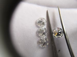 4.30 MM VVS G-H CVD HPHT Diamants ronds synthétiques cultivés en laboratoire Cadeau de mariage d'anniversaire de luxe personnalisé TCW 0.30 CT Diamants en vrac - Product Image 5