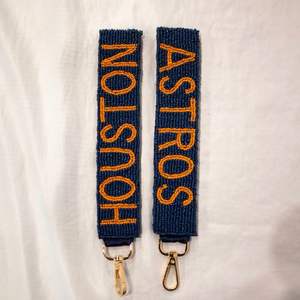 CRYSTAL CRAFT Porte-clés et dragonne personnalisables en perles de verre, faites à la main, colorées, style lettres pour la rentrée scolaire - Product Image 1