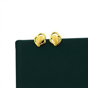 ต่างหูทองคำแท้ 22K ดีไซน์ใบไม้เปลวไฟ งานแฮนด์เมด สำหรับผู้หญิง ของขวัญแต่งงาน งานวิวาห์ เครื่องประดับทองคำแท้คุณภาพสูง - Product Image 2