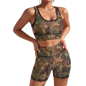 Ensemble de sport 2 pièces pour femme, imprimé rouge, noir et blanc, respirant, tricoté, short de sport et haut court, style sportif printemps-été - Product Image 6