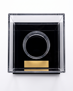 Vitrina Moderna Ecológica de Acrílico Transparente para Exhibición de Pelotas de Cricket en Forma de Cubo Pulido, Base Negra, Almacenamiento Personalizado para Mostrador - Product Image 3