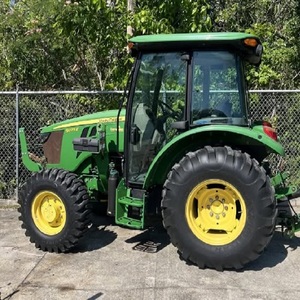 Tractor Utilitario Agrícola John Deere 5075E de 60HP con Caja de Cambios de Engranajes y Bomba - En Buen Estado, Disponible en Grandes Cantidades - Product Image 4