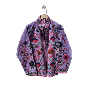 Veste en velours violet, veste brodée Suzani d'Ouzbékistan, veste <span class=keywords><strong>chic</strong></span> bohème, veste style <span class=keywords><strong>hippie</strong></span>, tenues pour femmes - Product Image 1