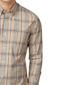 เสื้อเชิ้ตผู้ชายสีเบจ น้ำเงิน และสีสนิม ลายตารางเล็ก ผ้าฝ้าย แขนยาว ติดกระดุม แบบลำลอง สั่งผลิตได้ตามแบบ OEM โรงงานผลิตเสื้อผ้าแบบสั่งตัดพอดีตัว - Product Image 2