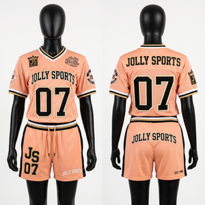 Conjunto de Camiseta y Pantalones Cortos de Fútbol para Mujer, 180 GSM, Malla de Poliéster, Impresión por Sublimación en Dorado y Negro, Logotipo del Equipo Personalizado - Product Image 3